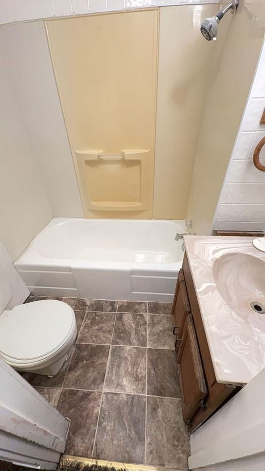 315 N Madison St - Photo 5 of 5