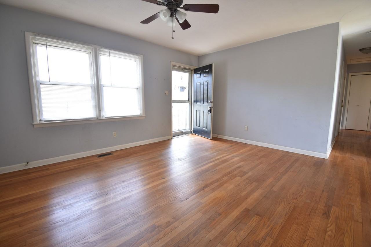 5151 Queensdale Dr - Photo 3 of 16
