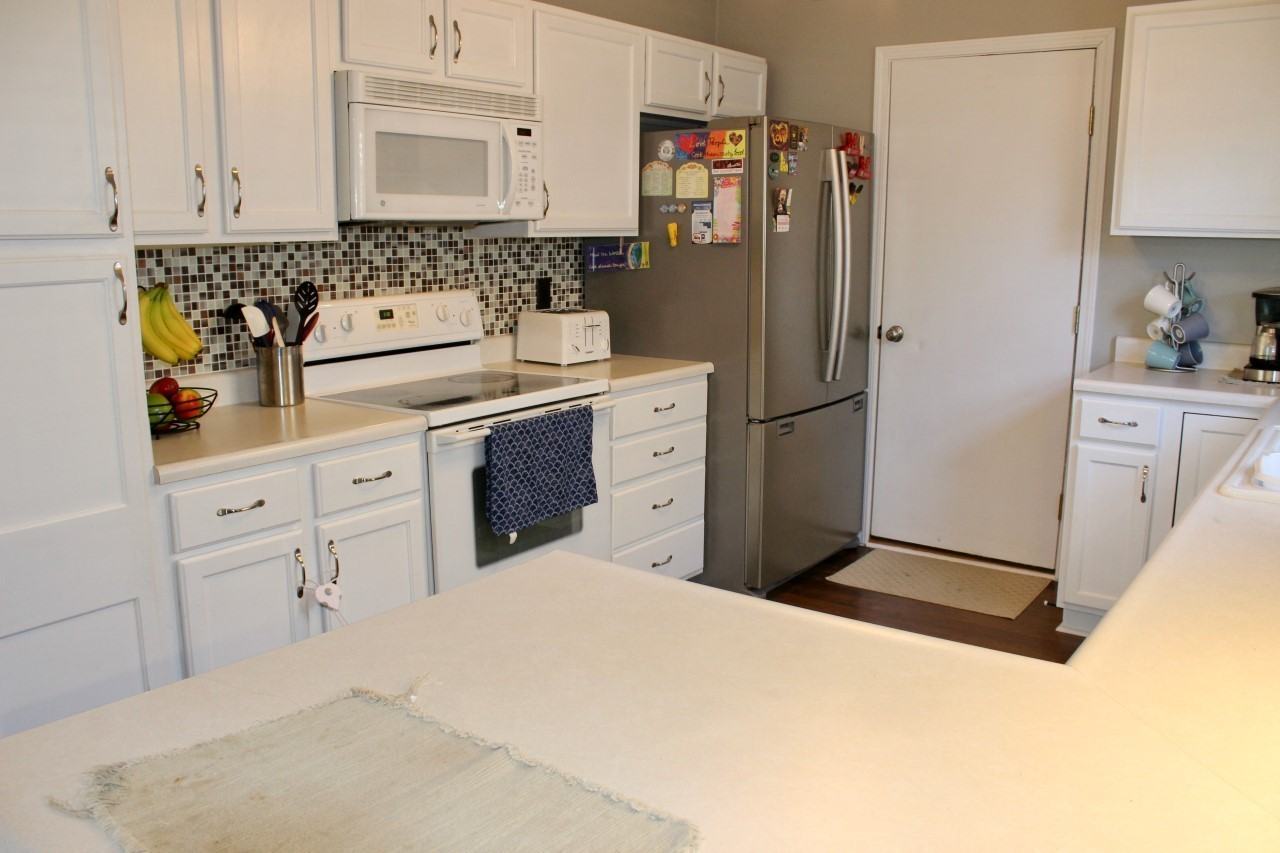 4121 Langley Dr - Photo 5 of 36