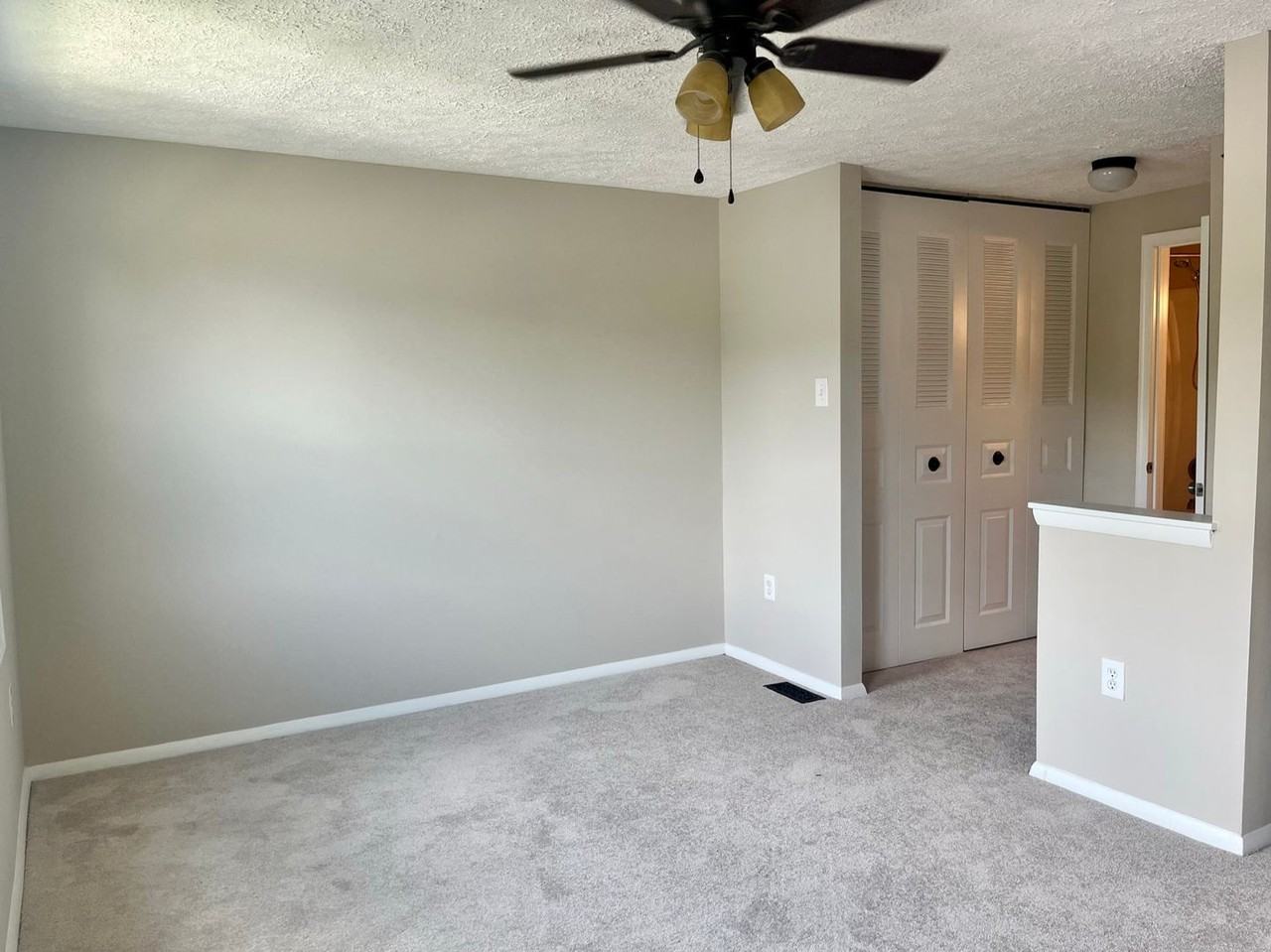 130 Long Meadow Ct - Photo 5 of 26