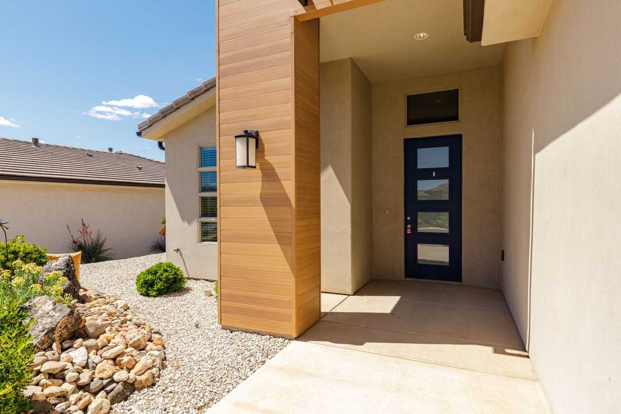 3075 E Lavatera Dr - Photo 4 of 31