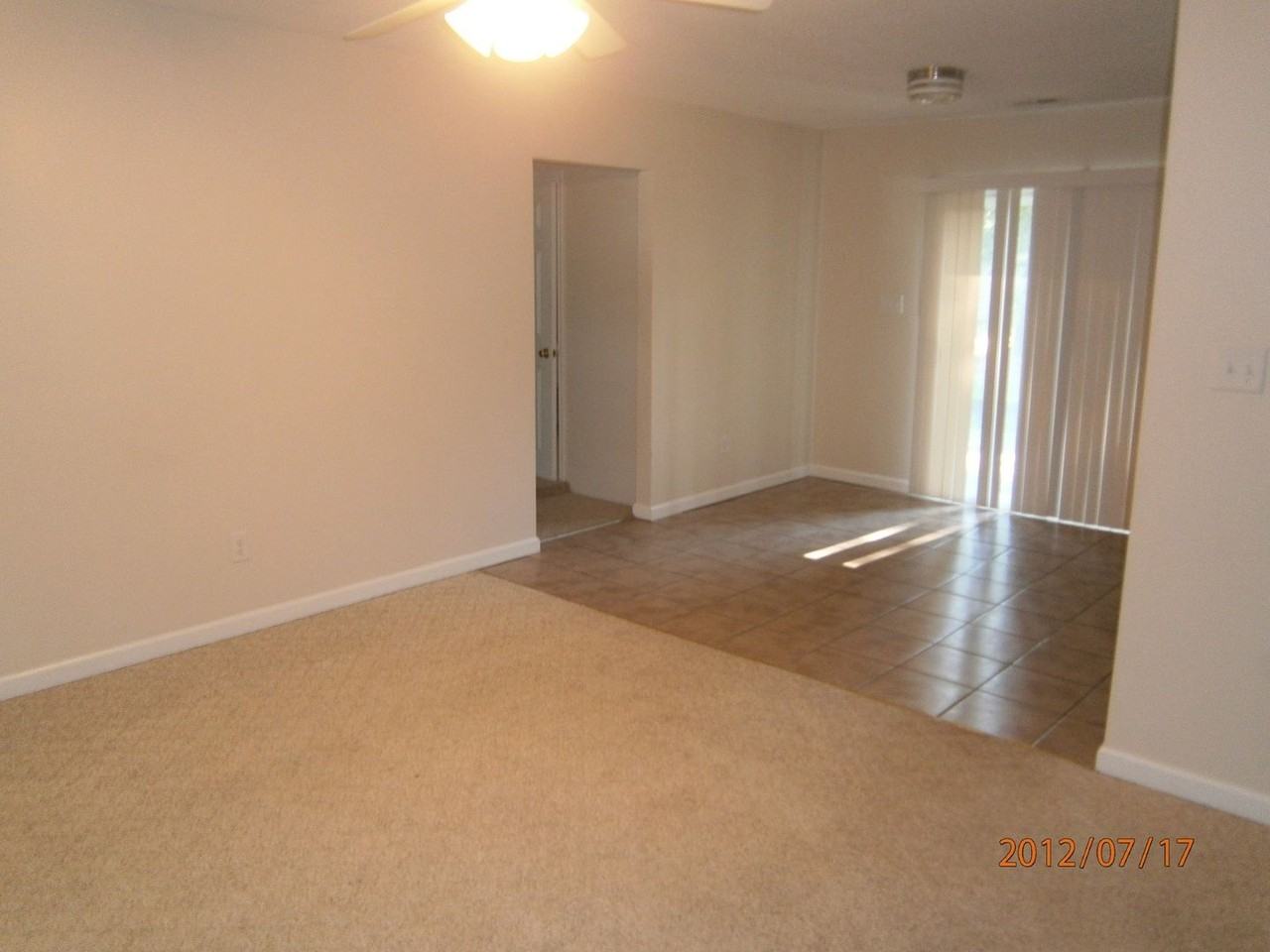 414 Kenwood Dr - Photo 2 of 9