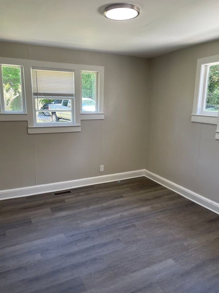 4543 Baux Mountain Rd - Photo 6 of 8