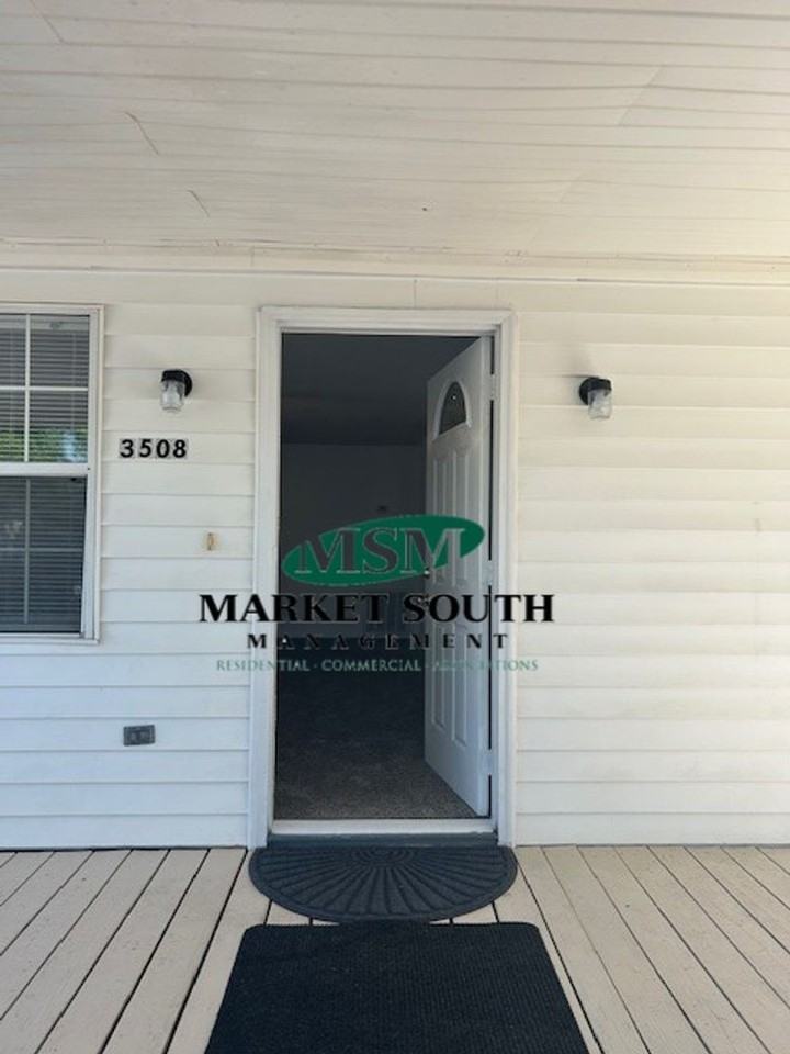 3508 Haslam Ave - Photo 2 of 25