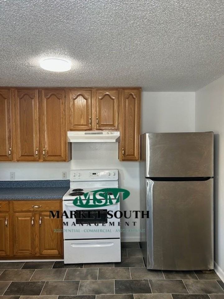 3508 Haslam Ave - Photo 5 of 25