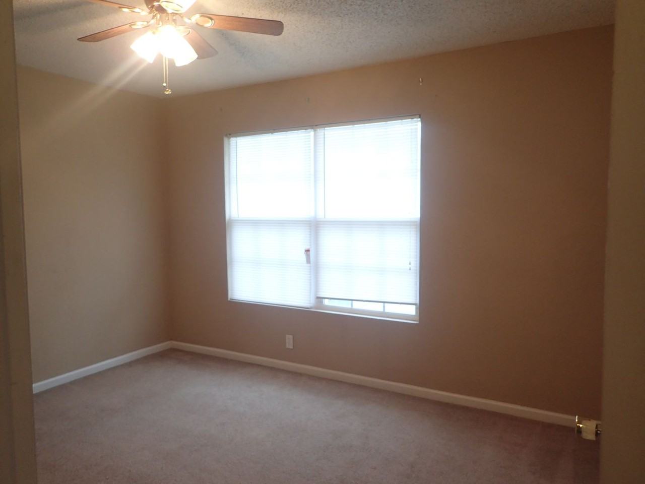 1305 Breckenridge Dr #11 - Photo 7 of 16