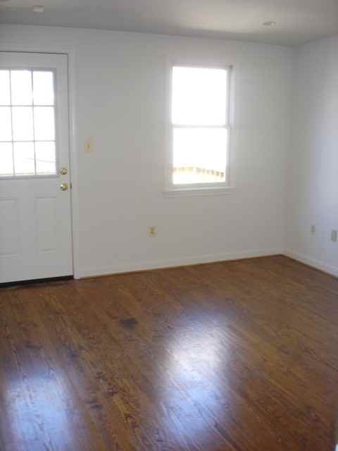 3524 Elliott St - Photo 6 of 22