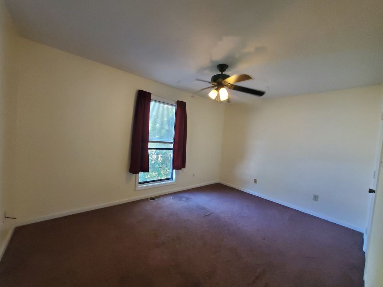 5705 Aftonshire Dr - Photo 6 of 24