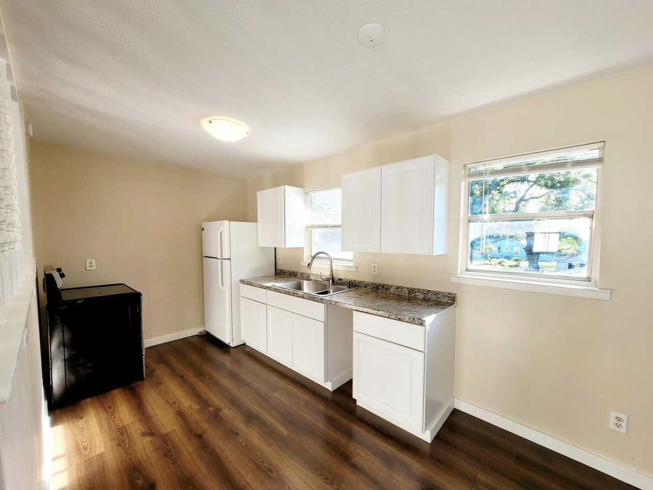 3903 W Gadsden St - Photo 6 of 12
