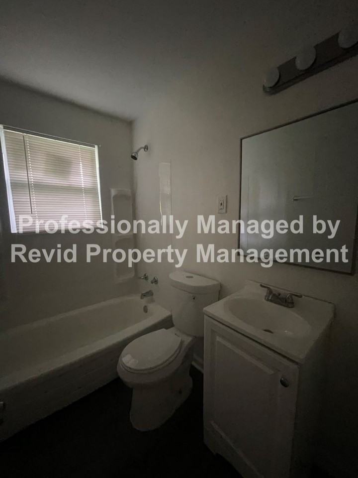 3269 Sunrise St - Photo 4 of 20