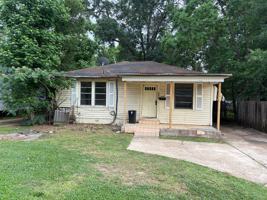 featured image of 2531 Drexel St