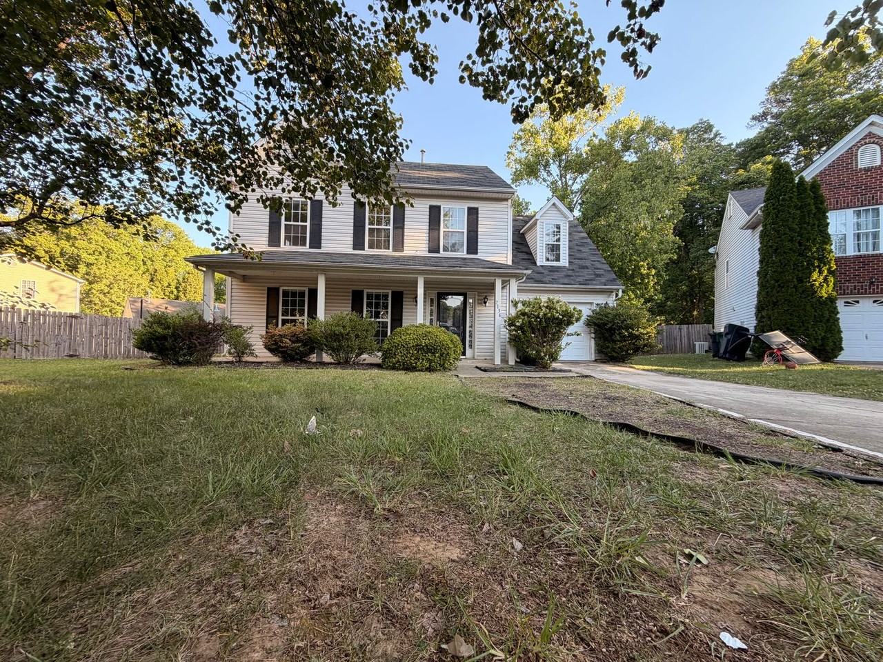 7136 Roaming Path Ct - Photo 2 of 20