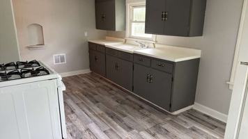 featured image of 2004 46th St
