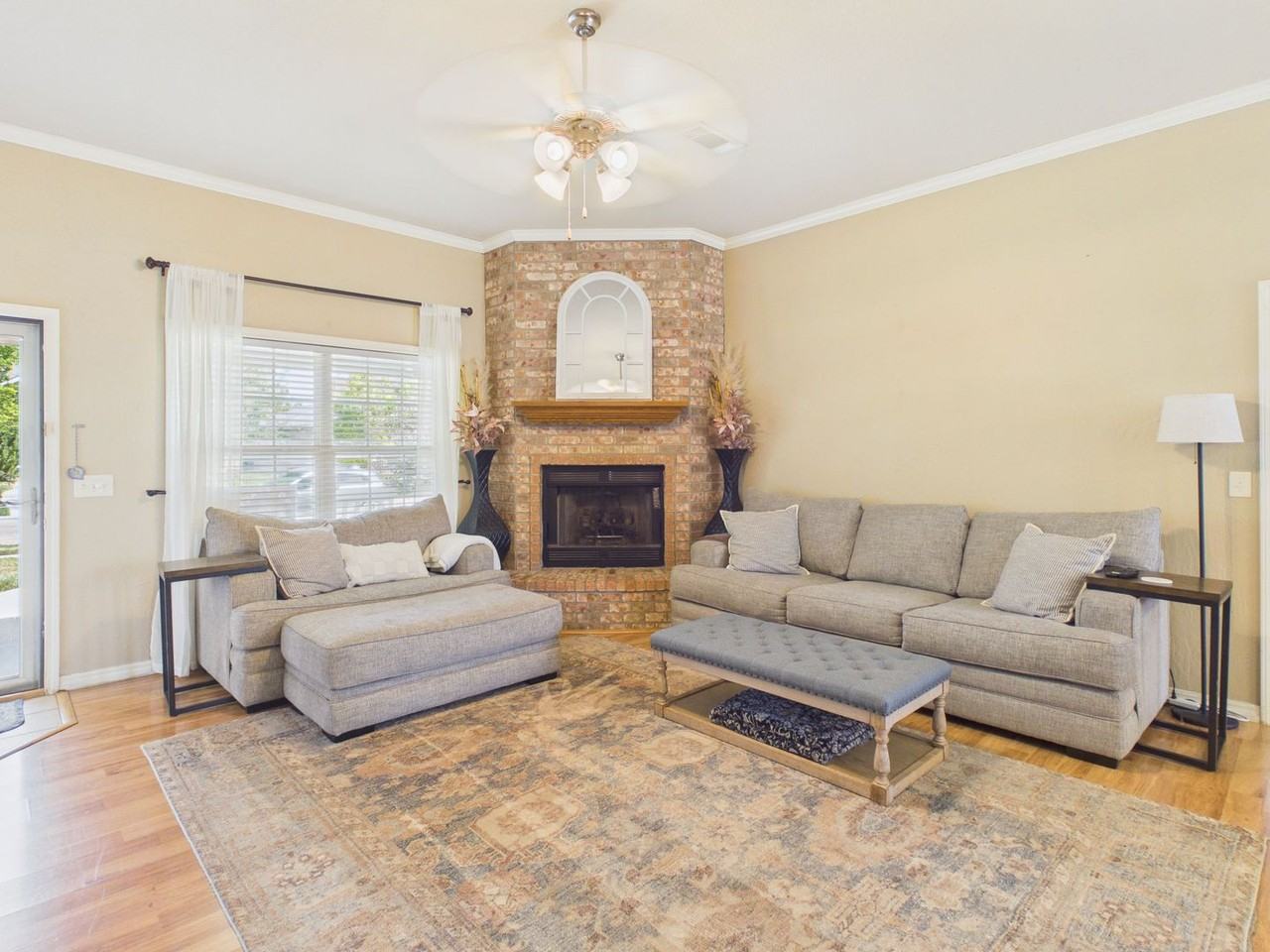 6502 Meister St - Photo 4 of 13