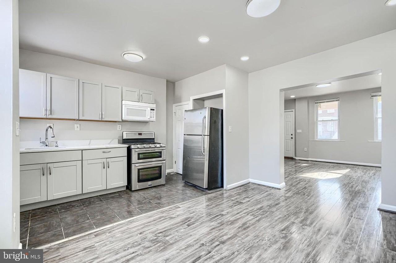 3218 Lyndale Ave - Photo 7 of 21