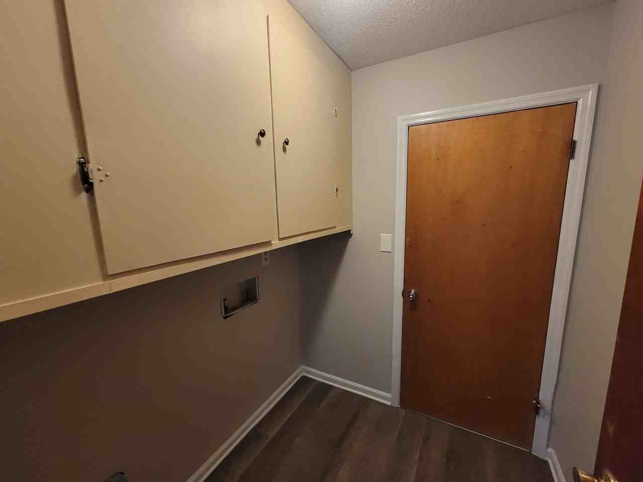 4460 Whisperwood Dr - Photo 5 of 25