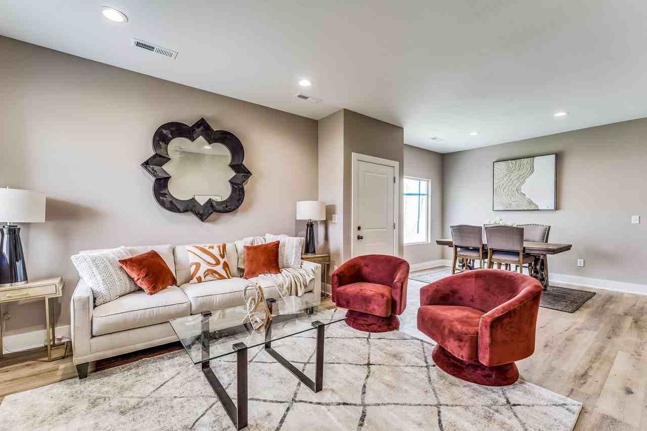 5414 N Sandkey St - Photo 4 of 36