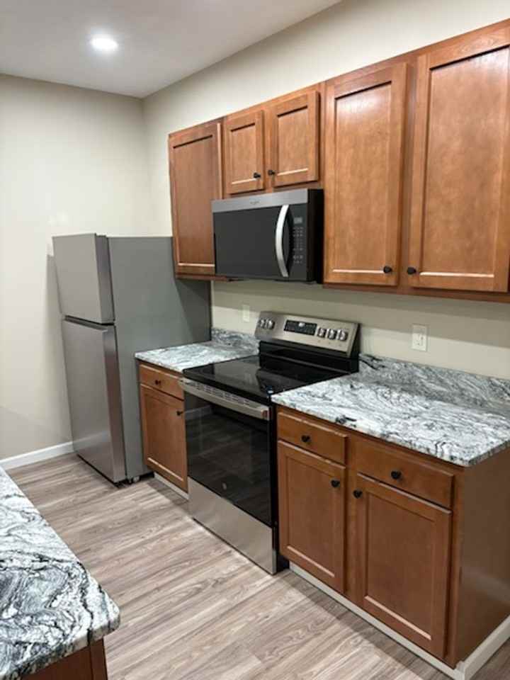801 W Market St #A - Photo 5 of 11