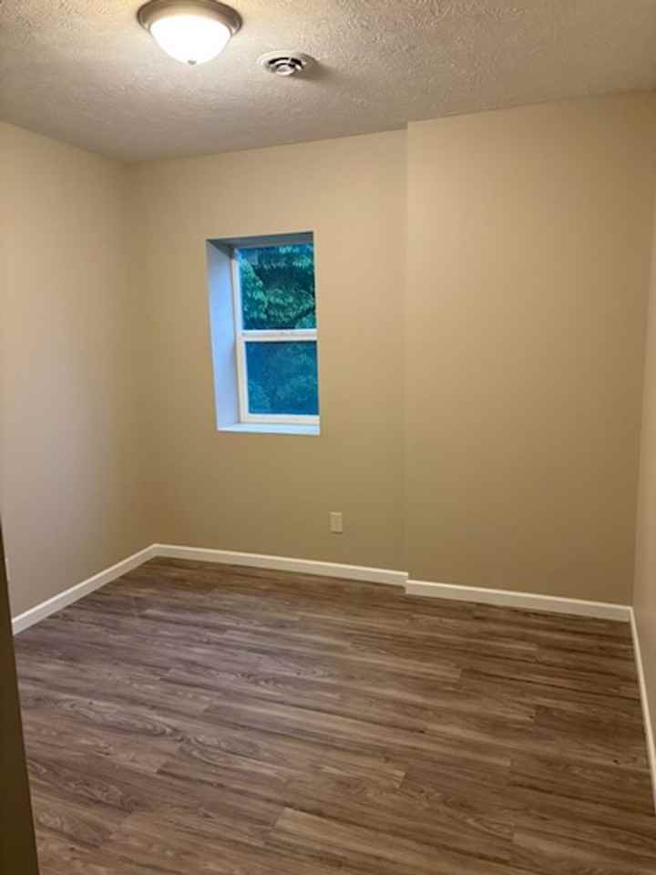 801 W Market St #A - Photo 7 of 11