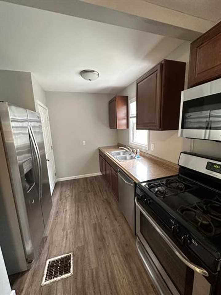 804 N Lincoln Ave - Photo 3 of 5