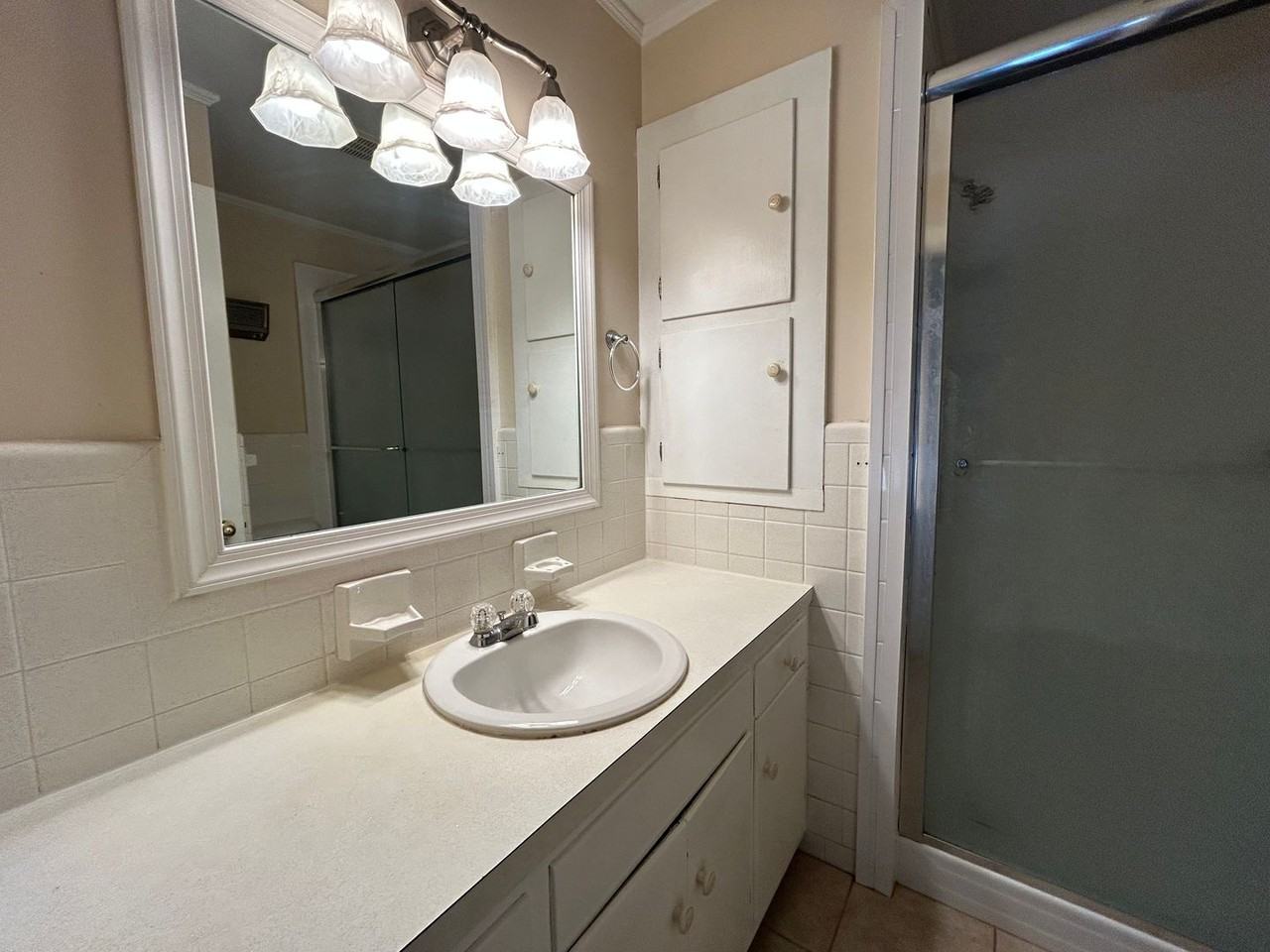 110 Oakland Ave - Photo 4 of 12