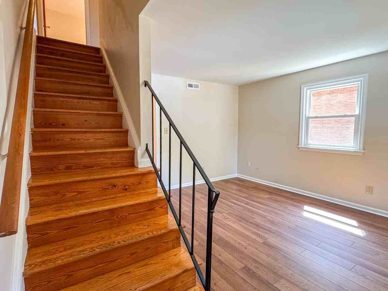 311B S 12th Ave - Photo 2 of 18
