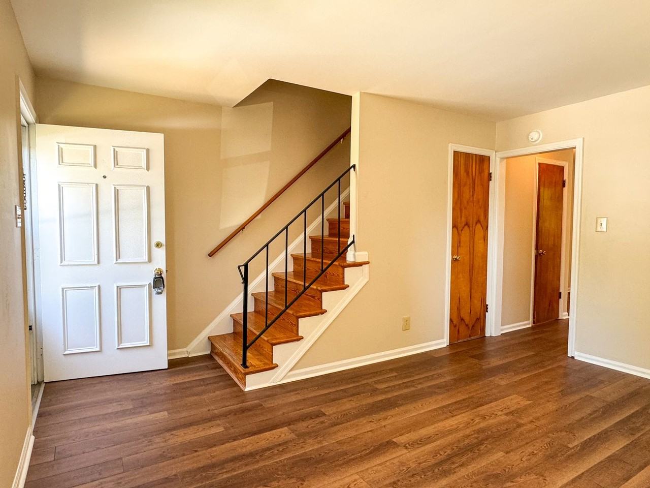 311B S 12th Ave - Photo 4 of 18