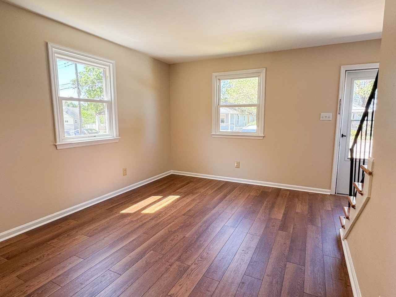 311B S 12th Ave - Photo 5 of 18