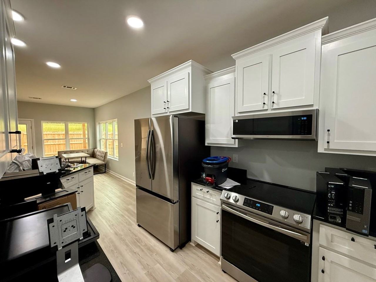 219 Overcup Dr - Photo 6 of 11