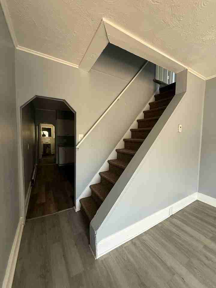 46 Elm St - Photo 3 of 21
