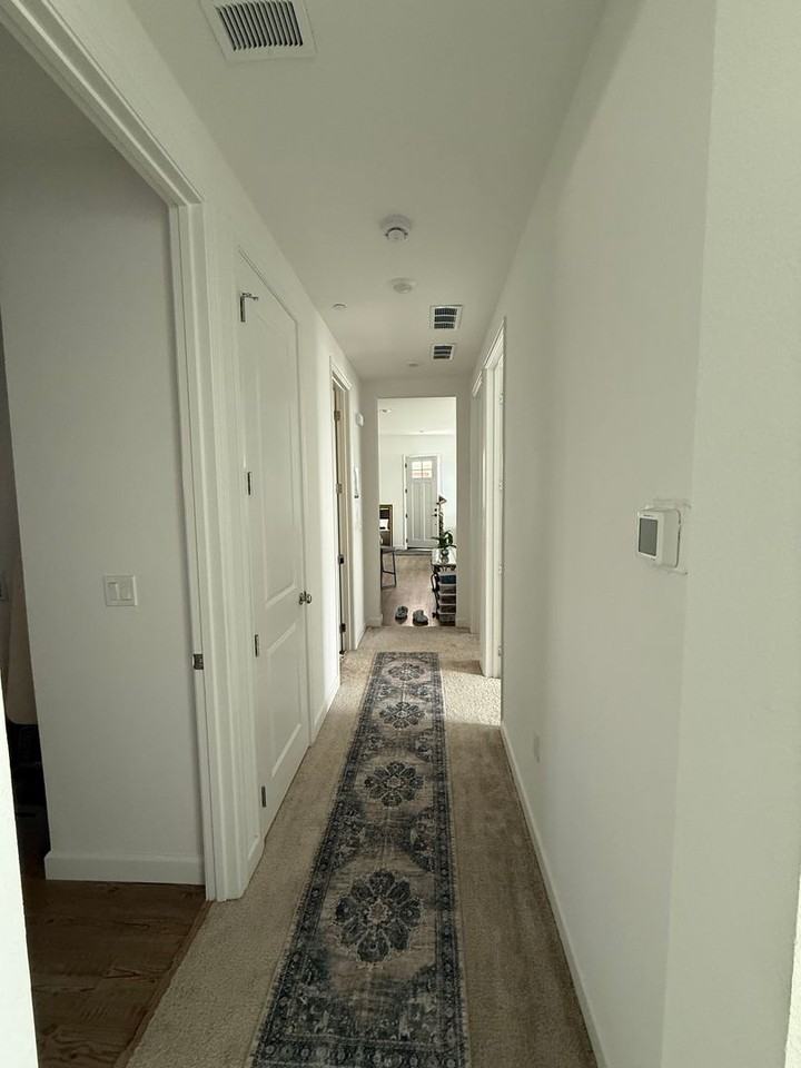 2404 Shore Vis - Photo 4 of 20