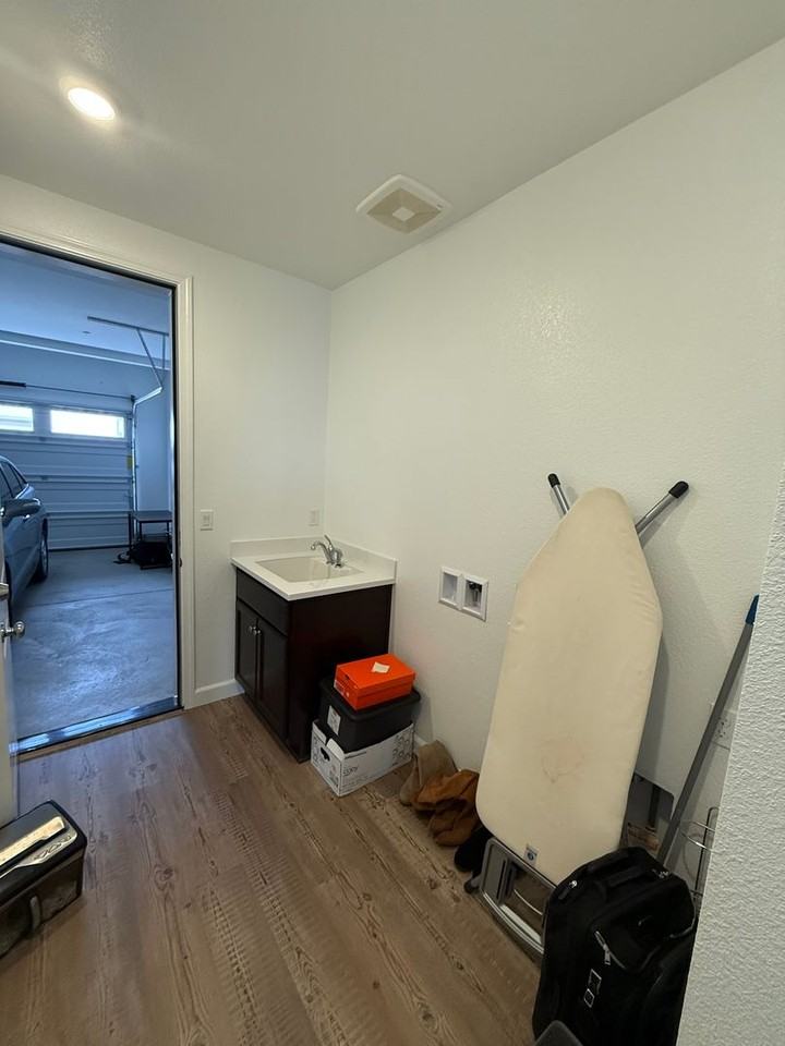 2404 Shore Vis - Photo 7 of 20