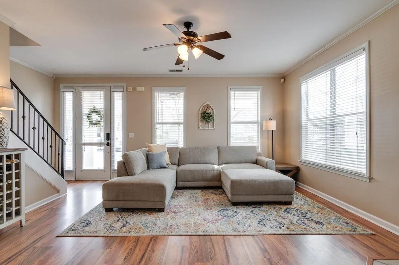 1189 Misty Isle Dr - Photo 2 of 23
