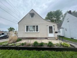 featured image of 4248 Caroline Ave