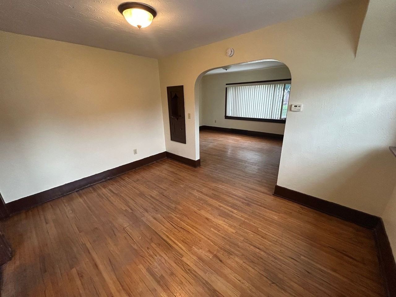 4248 Caroline Ave - Photo 7 of 16