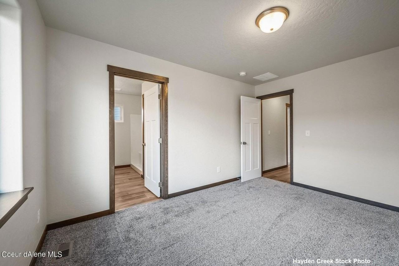 12626 N Cavanaugh Dr - Photo 4 of 20