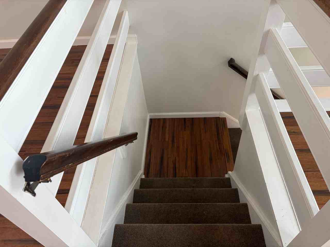 421 Wendover Dr - Photo 4 of 30