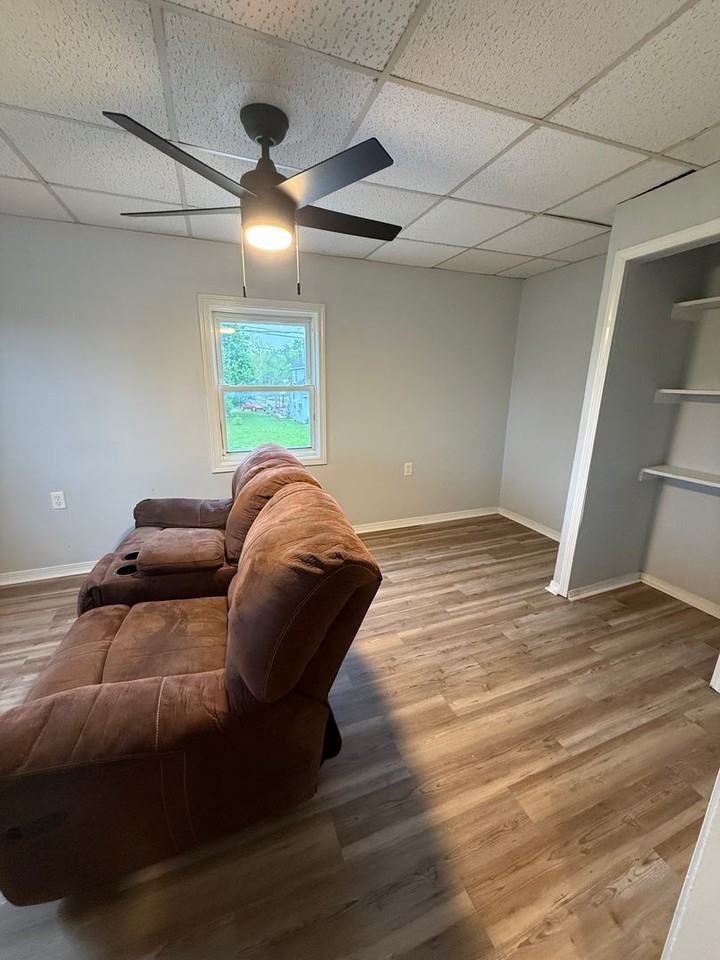 910 N Harrison St - Photo 2 of 4