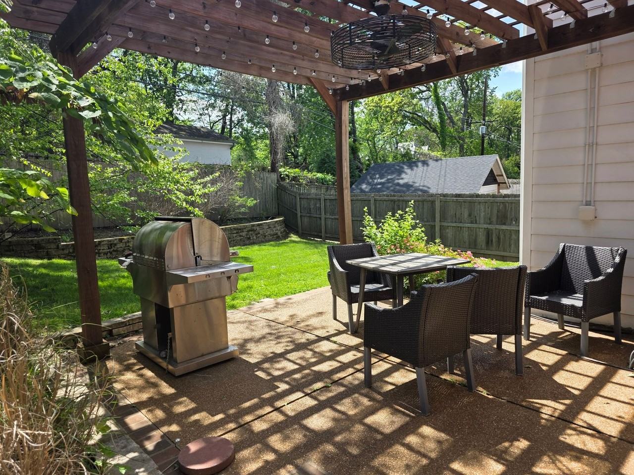 7264 Northmoor Dr - Photo 4 of 26