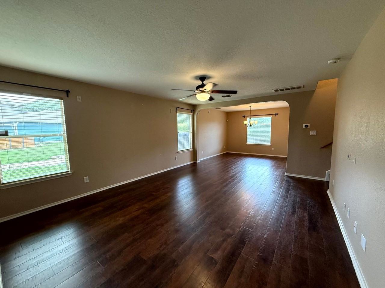 15523 Jane Grv - Photo 6 of 32