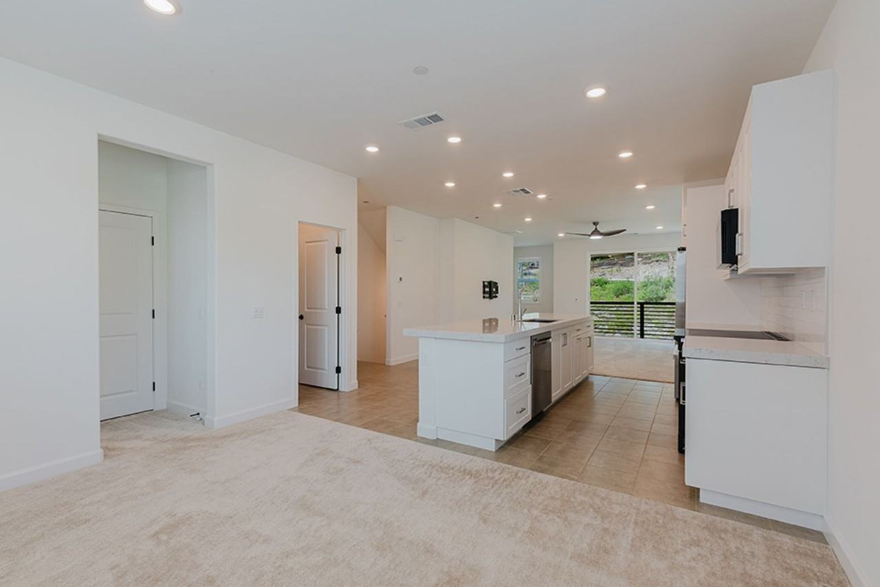 11936 Owen Ln - Photo 2 of 41