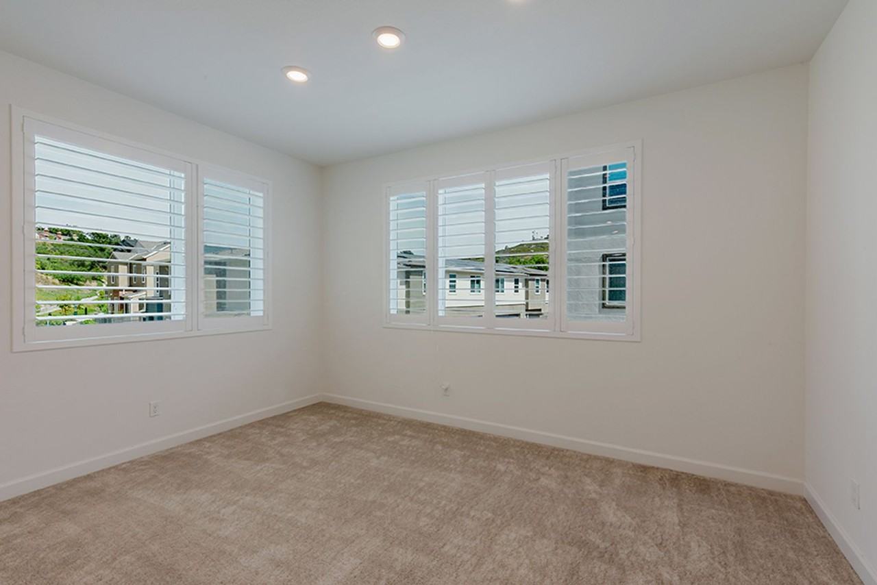 11936 Owen Ln - Photo 3 of 41