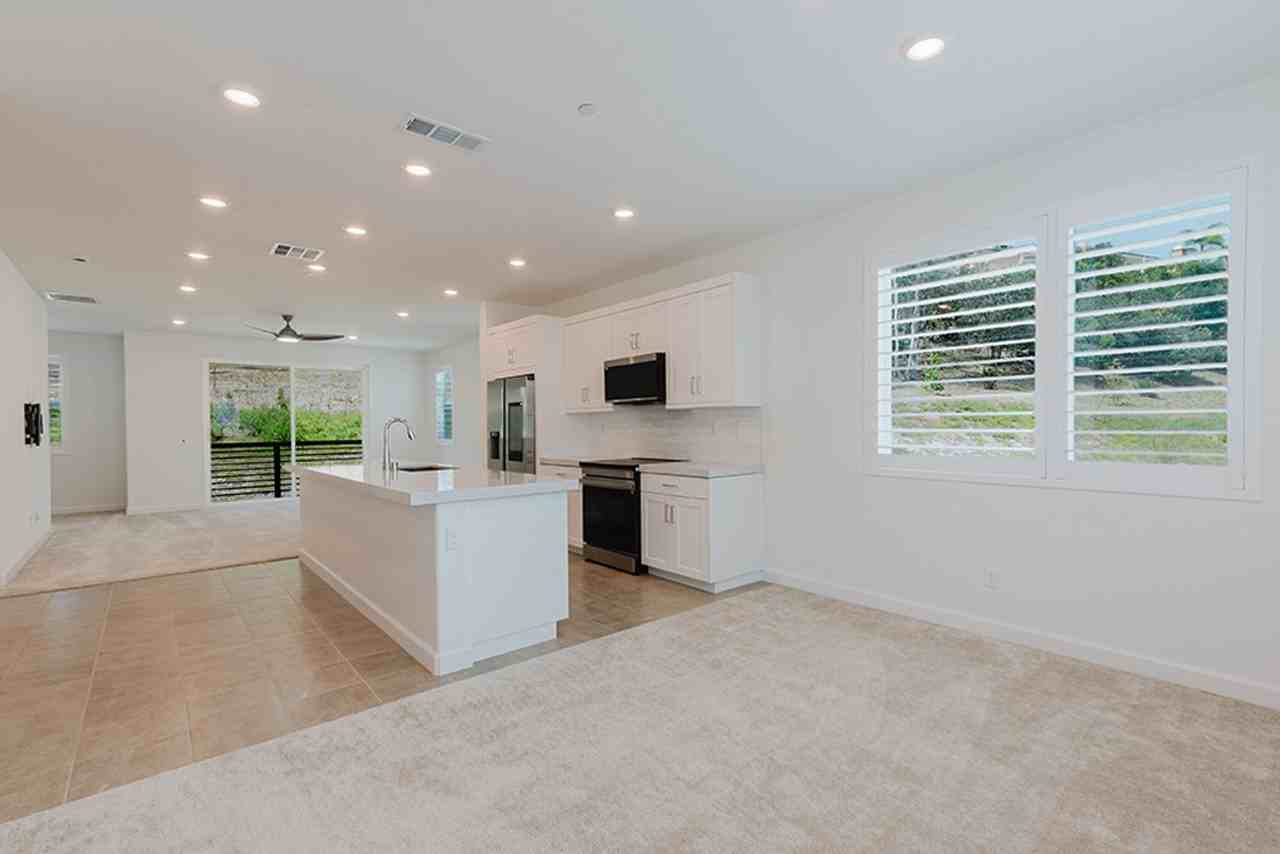11936 Owen Ln - Photo 5 of 41