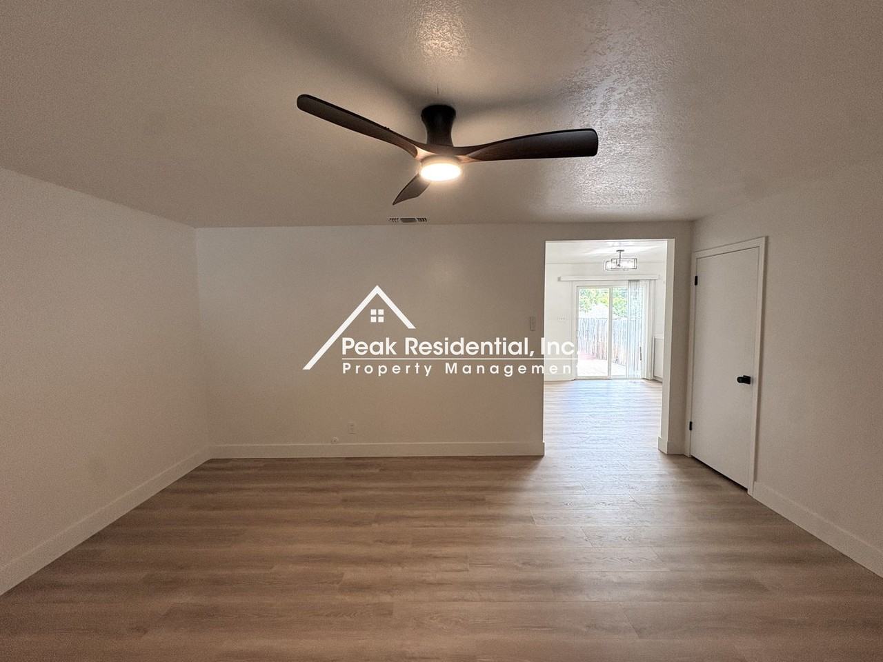 5424 Mona Way - Photo 5 of 21