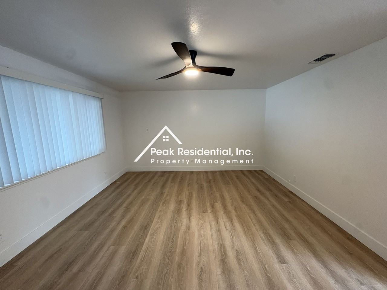 5424 Mona Way - Photo 6 of 21