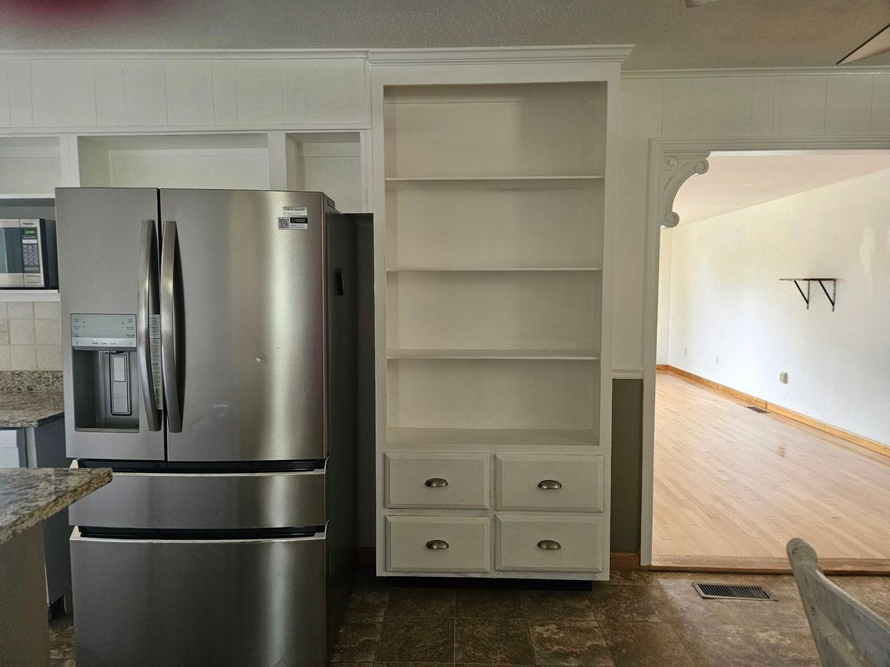 118 Bradley Dr - Photo 5 of 6