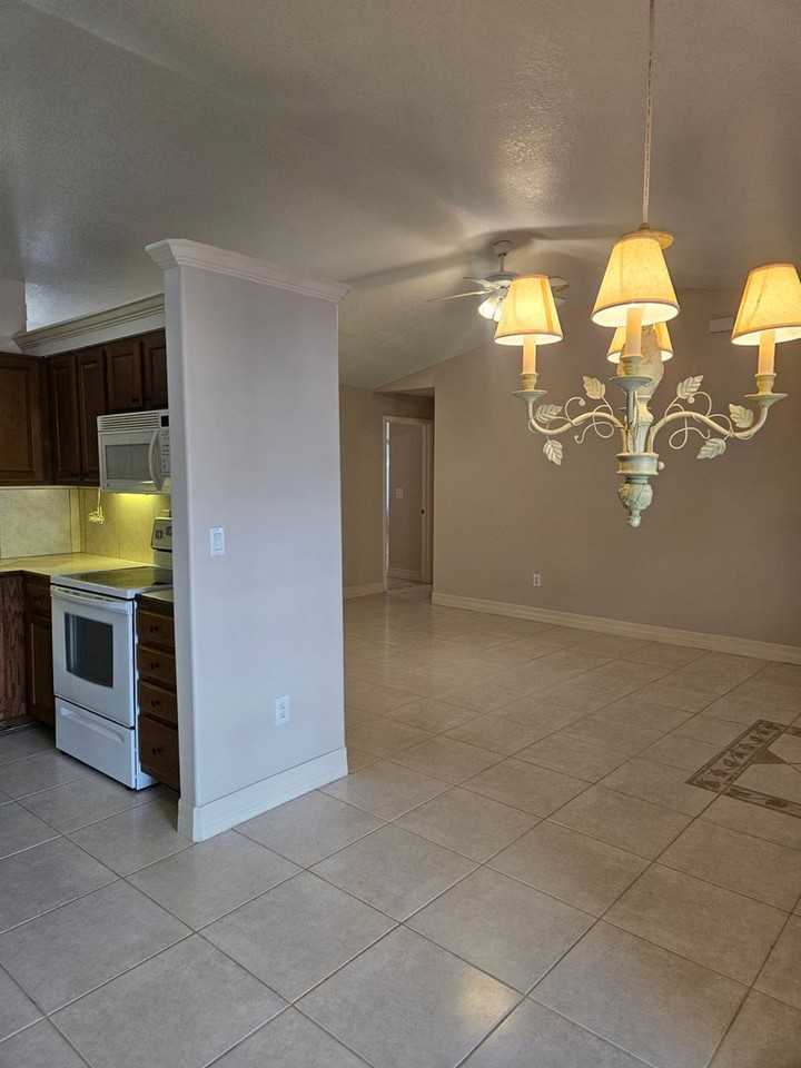 511 Palmetto Dr Ne - Photo 5 of 36