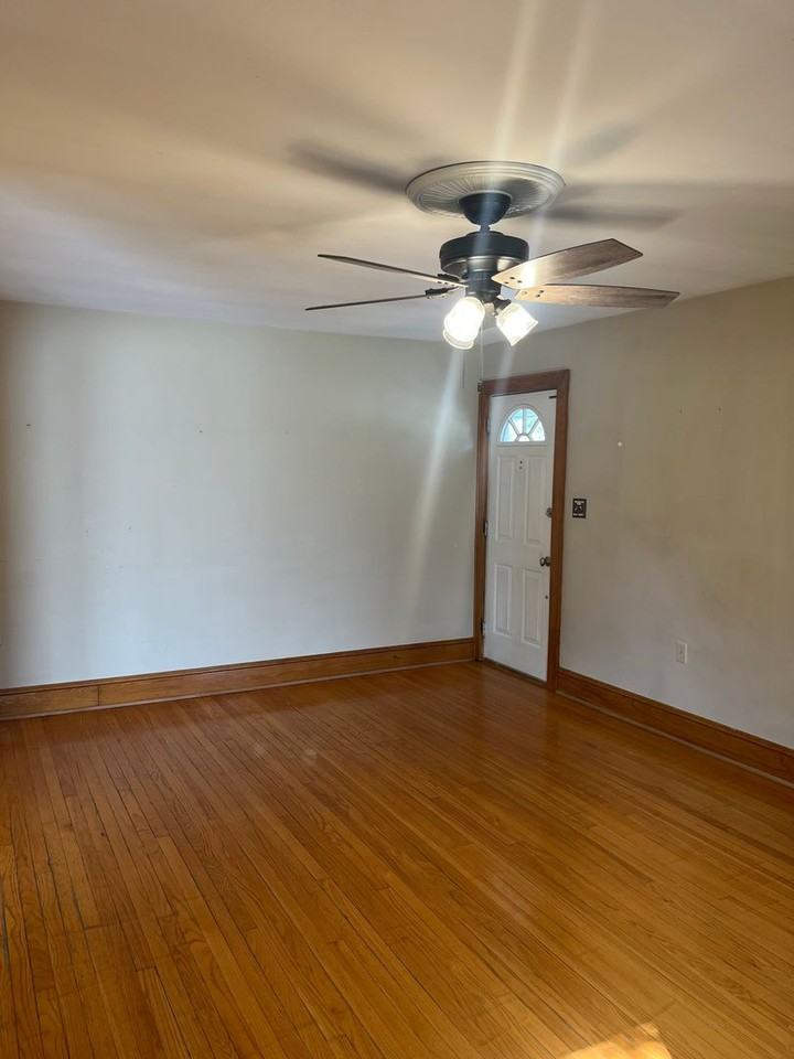 3723 Orrstown Rd - Photo 5 of 29