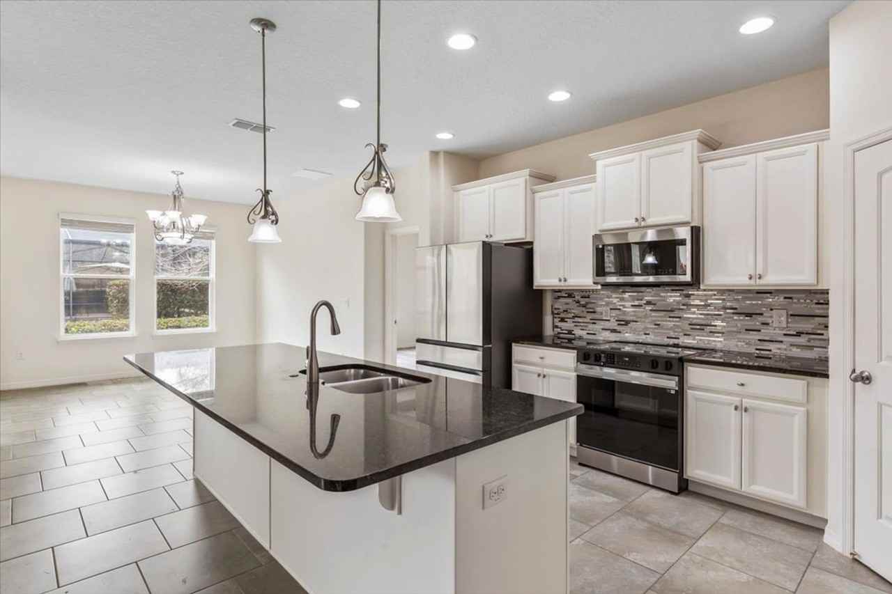 205 Birkdale Dr - Photo 7 of 37