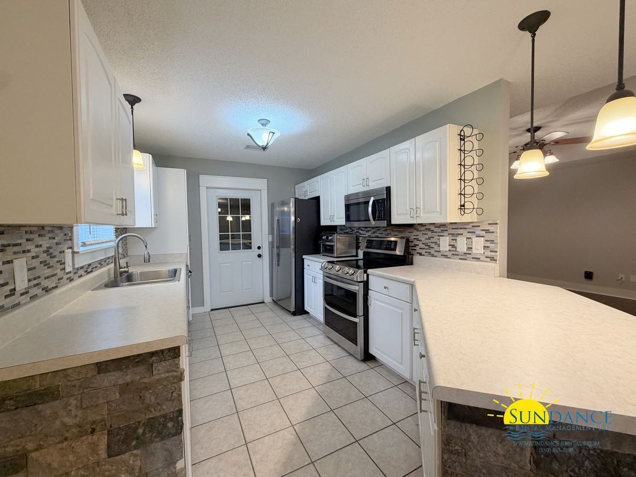 46 Kathleen Dr - Photo 6 of 26